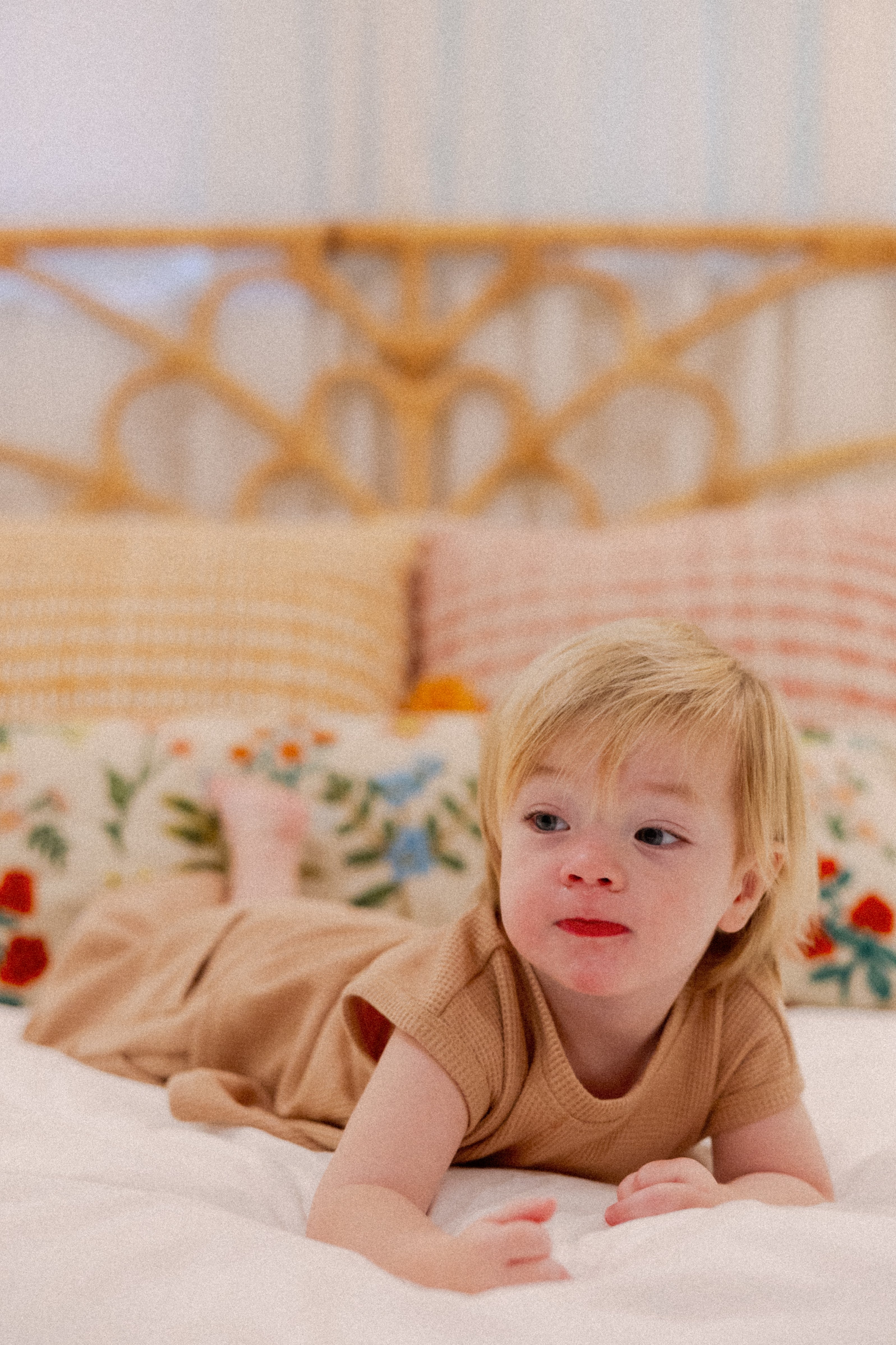 Perry Set in Light Brown