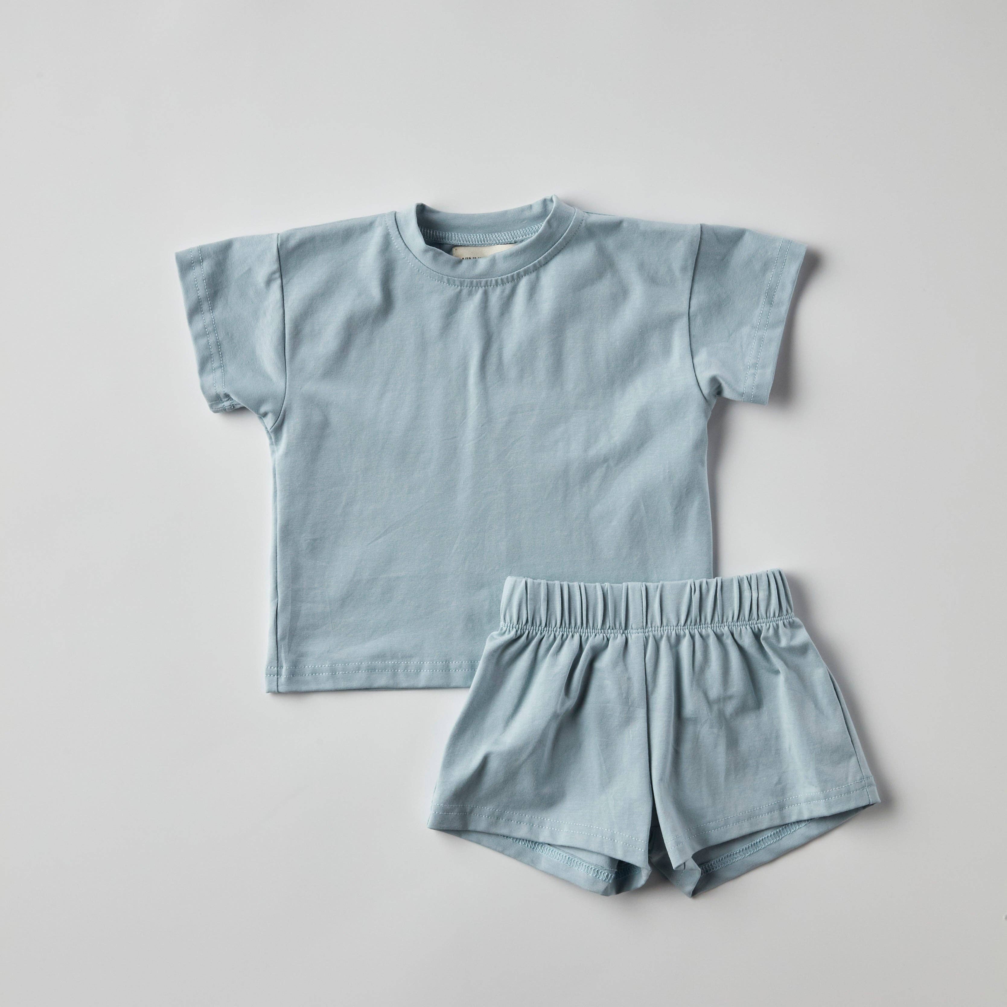 Lou Cotton Set in light blue, toddler summer outfit with soft tee and shorts, perfect for warm weather.